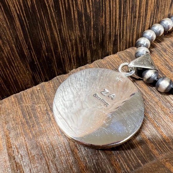 Native American Inlay Pendant - Bear - Picture 2 of 4